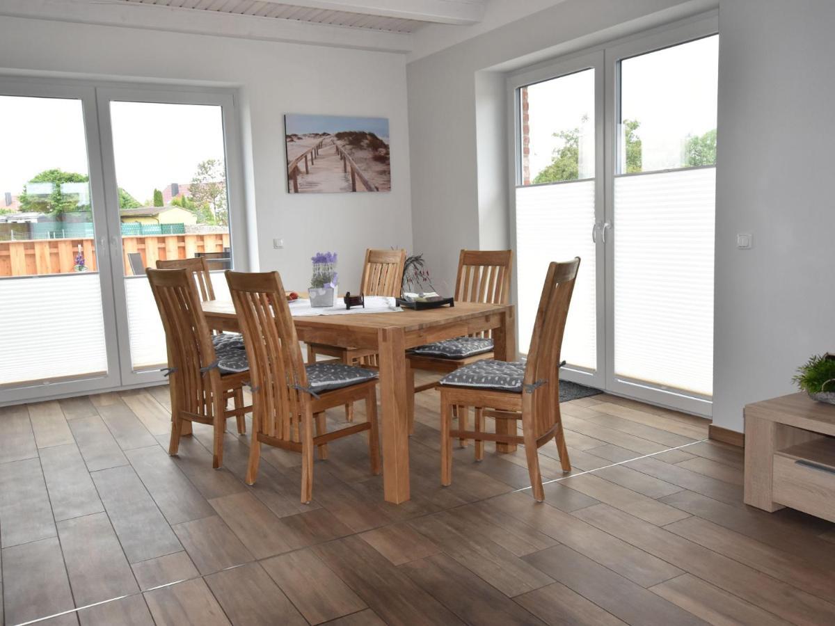 Cozy Holiday Home In Gross Schwansee With Sauna 外观 照片